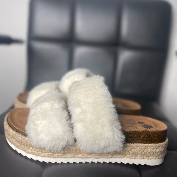 Spring sandals - Picture 5 of 7